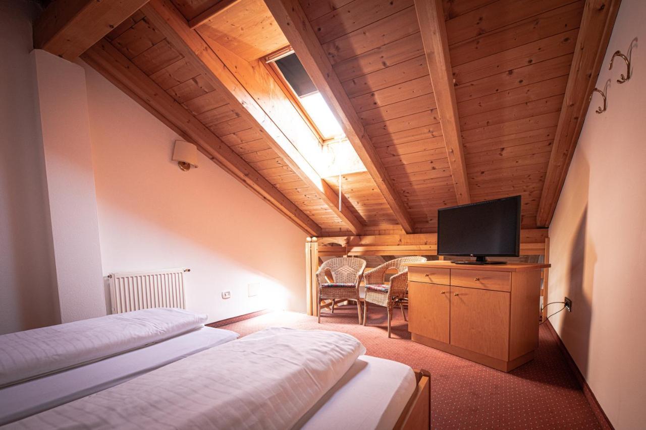 Hotel Gissbach Бруніко Екстер'єр фото