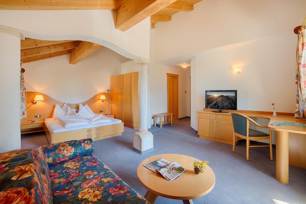 Hotel Gissbach Бруніко Екстер'єр фото